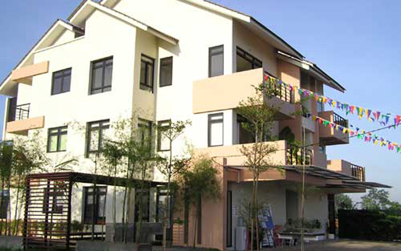 Reviera Courtyard Homes